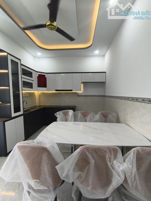 NHÀ 127M2 TẶNG FULL NỘI THẤT GẦN KHU CÔNG NGHIỆP TRỌN GÓI 2 TỶ 6 - 6