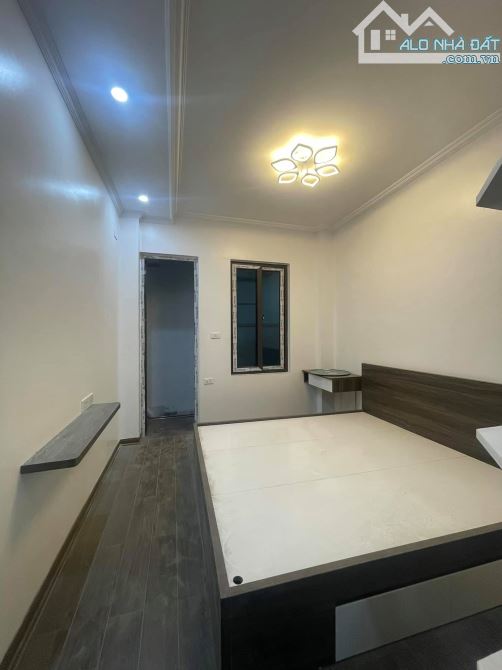 Bán CCMN Triều Khúc. Dt 60m², 8 tầng, thang máy, 12P full nội thất – 70tr/th – giá 11.9 tỷ - 6