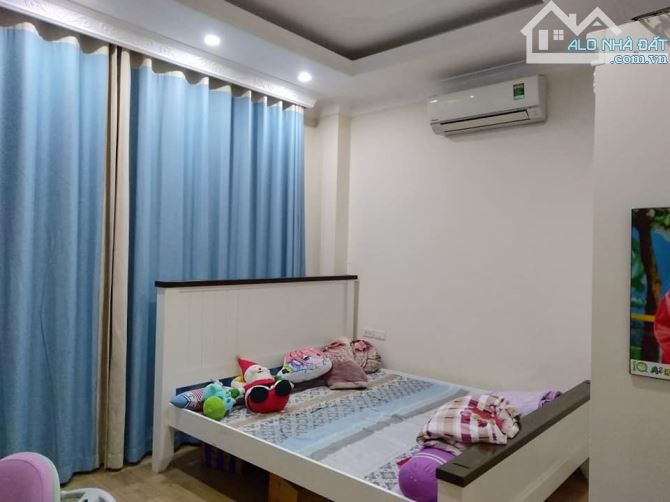 Bán nhà 4 tầng phố Giáp Nhất, Thanh Xuân. Dt 50m² – gần Royal City, dân trí cao–giá 9.5 tỷ - 6