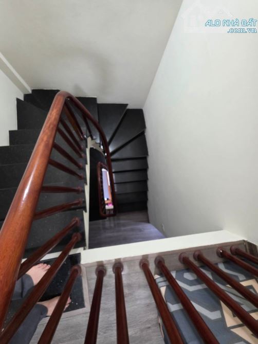 Bán nhà Phố Bắc Cầu, ĐẤT Ở LÂU NĂM 45m2- 4 tầng- 3 ngủ- 5tỷ hơn, ô tô - 7