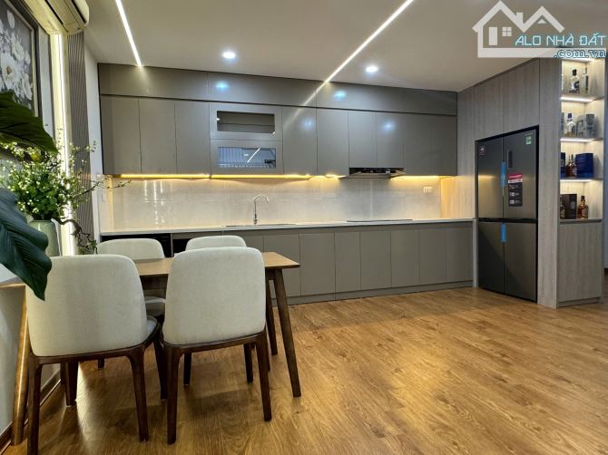 Bán Cc khu Đt Hapulico, Thanh Xuân 109m2, giá 9 tỷ  +  3 ngủ 2wc . P - 7