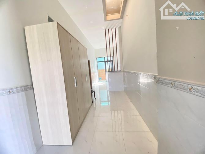 Nhà Cấp 4 Xây Riêng Lẻ - Sổ Hồng Riêng . Đường Xe Hơi 🚗 Tới Nhà. DT 5,5 x 20m (hậu 6,1m) - 7