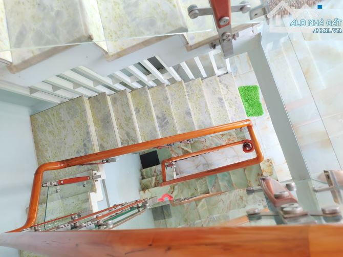 Bán nhà biệt thự Quận 2 đường Nguyễn Duy Trinh khu Đông Thủ Thiêm gần chợ (192m2) 28 tỷ - 7