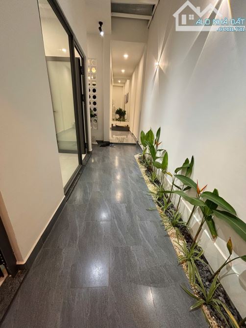 🏠 HẺM XE HƠI 7 CHỖ QUAY ĐẦU - NHÀ ĐẸP Ở NGAY - ĐÔNG THẠNH HÓC MÔN - 5,6x19,5M - 3,99 TỶ - 8