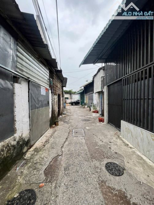 nhà 1 trệt 1 lầu 111m2  và 5 phòng trọ 3ty6 TL cách đường Phạm Hữu Lầu 100m - 8