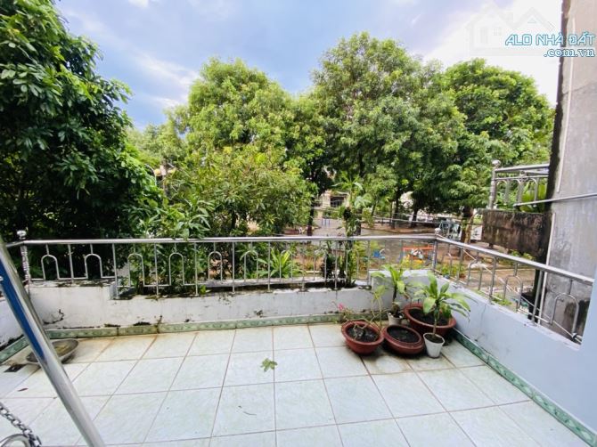 🏡 BÁN NHÀ MẶT TIỀN ĐƯỜNG 179 – 118.9m2 (5.5 x 22m) ĐỐI DIỆN CÔNG VIÊN – TÂN PHÚ, QUẬN 9 - 9