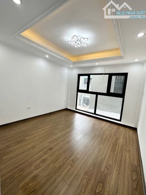 Bán nhà 5 tầng Bùi Xương Trạch – ô tô qua cửa, kinh doanh nhỏ, ngõ thông, cho thuê 14tr/th - 9