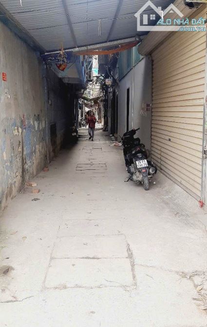 NHÀ VỊ TRÍ ĐẸP GẦN PHỐ XỐM HÀ ĐÔNG – 34M2 3TẦNG – NGÕ THÔNG – GIÁ CHỈ 5.4 TỶ TL - 9