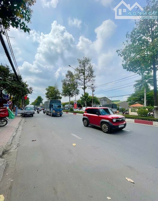 Bán nhà mặt tiền kinh doanh gần bvdk đồng nai 245m2chỉ 6tỷ hơn quá rẻ bán gấp