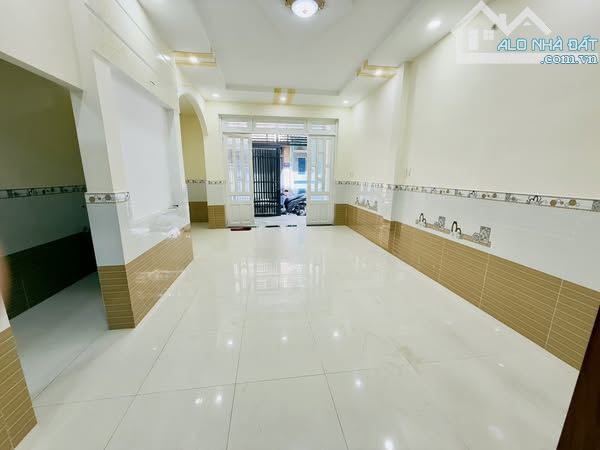Bán Nhà Sổ Riêng 1834 Lô Nhì Huỳnh Tấn Phát, Nhà Bè - 6,5m x 8m - 3TỶ790.