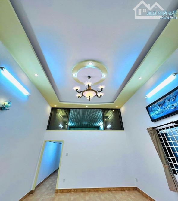 Rẻ nhất khu vực K300, bán nhà Nguyễn Thái Bình, P12, Tân Bình, 127m2, 2 tầng, nhỉnh 16 tỷ