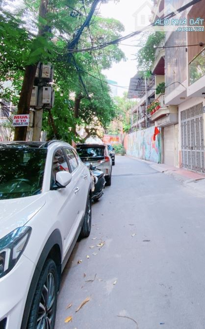 Bán nhà Hoàng Cầu 🚘🚘 PHÂN LÔ  , vỉa hè , thang máy, ô tô tránh ,65m2, hàng hiếm