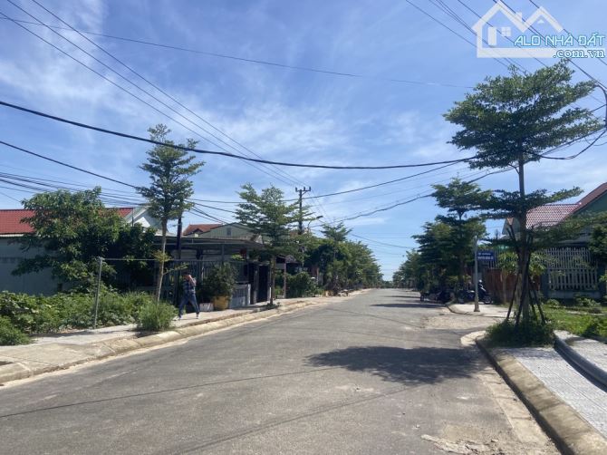 Bán đất mặt tiền nguyễn khoa văn - phú bài - tp huế.