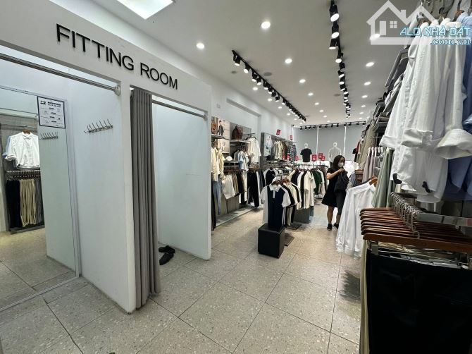 Bán nhà mặt phố Nguyễn Công Hoan, SĐCC 45m2 x 4 tầng, lô góc