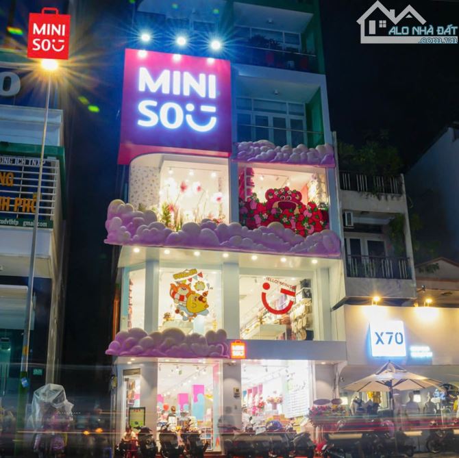 🏢 MẶT TIỀN NGUYỄN TRÃI Q.5 - NGUYÊN CĂN 7 LẦU 900m2 giá 3️⃣8️⃣0️⃣tr/th