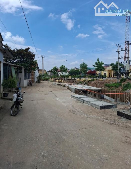 5.6 Tỷ/101 M2/7.5 M tiền/ Cửu Cao.Ô tô Chánh