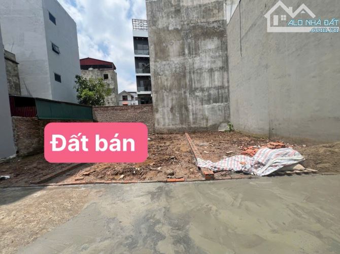 CẦN BÁN ĐẤT THẠCH BÀN LONG BIÊN HÀ NỘI.