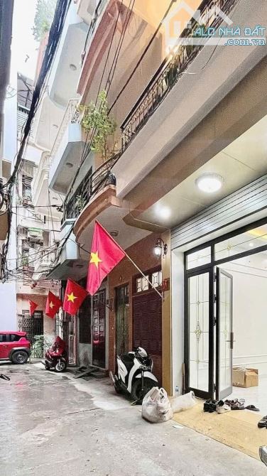 BÁN SIÊU PHẨM TRUNG LIỆT - Q. ĐỐNG ĐA - PHÂN LÔ - GARA Ô TÔ -- TIỆN ÍCH NGẬP TRÀN - THOÁNG
