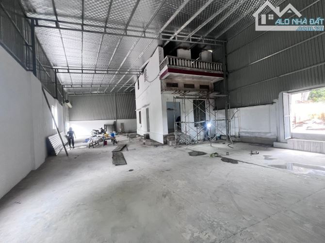 CHO THUÊ KHO XƯỞNG NGAY NÚT GIAO TÂY NAM BẮC NINH, ĐƯỜNG XE CONTAINER TRÁNH NHAU