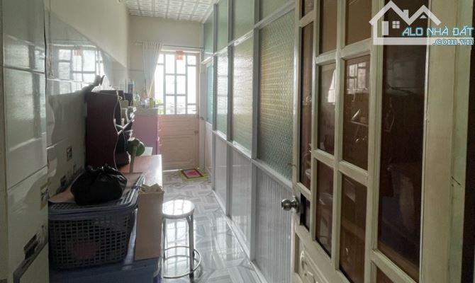 Bán nhà ngay Chợ Đệm Thế Lữ , Bình Chánh, đường 6m, 2 tầng, 7,5x18, nhỉnh 5 tỉ - 2