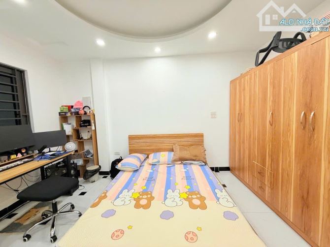 NHÀ HOÀNG HOA THÁM – 5 TẦNG Ở NGAY – GẦN CHỢ BƯỞI – 6,2 TỶ