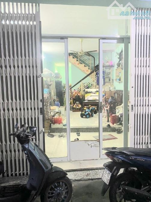 Bán nhà Tân Sơn Nhì, Tân Phú – 2 tầng, 3PN, 4x12m2 (nở hậu 4.11m), giá chỉ nhỉnh 5 tỷ