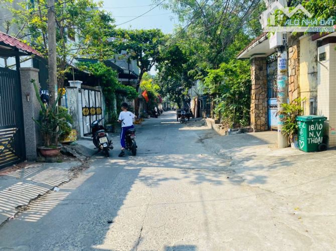 Bán lô đất 2 mặt kiệt sát Nguyễn Văn Thoại đường oto rộng
