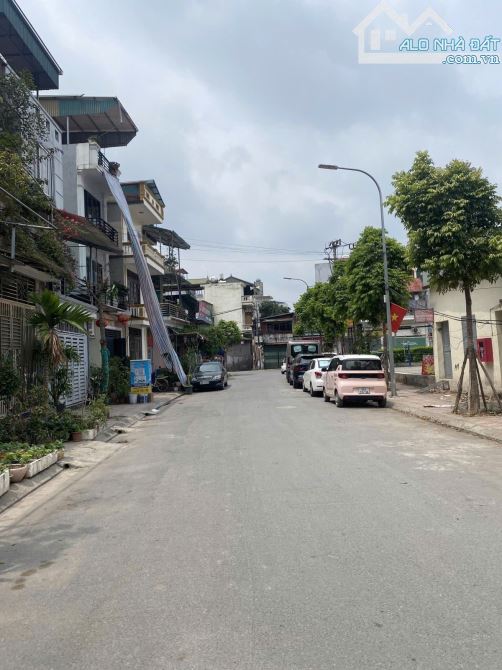 CHỦ GỬI BÁN NHÀ MỚI KOONG-NGỌCTHỤY- NGÕ THÔNG- Ô TÔ Đ Ỗ - GẦN HỒNG TIẾN 48M-MT 4M