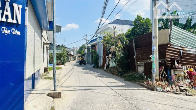 Bán đất Nguyễn Thị Tú hẻm 5m xe hơi vào 1sẹc 100m ra mặt tiền 60m2 Nhỉnh 3 tỷ