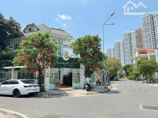 Bán nhà căn góc mặt đường 52-AP kdc Cán BCNV Quận 2 cũ gần chợ Giồng (156m2) 35 tỷ