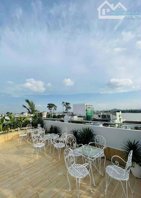 Cho thuê căn hộ dịch vụ mới đẹp full nội thất, có hồ bơi, thang máy trung tâm Biên Hòa - 11