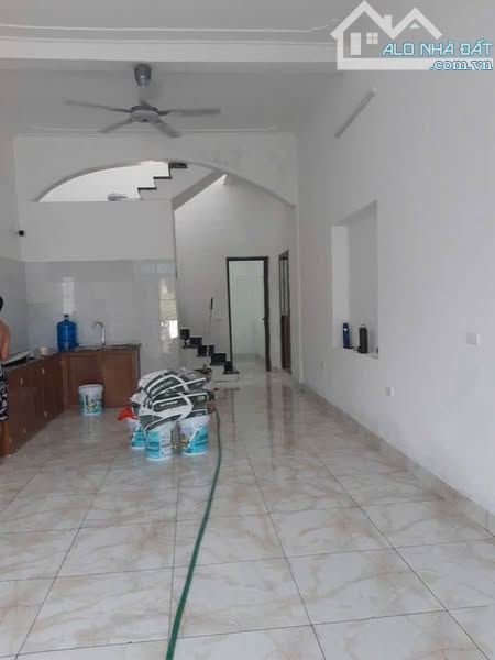 Gia chủ nhiệt bán! Lấy tiền cho con đi du học, nhà 2 tầng sẵn ở, hơn 80m2, Nhỉnh 3.x tỷ - 1
