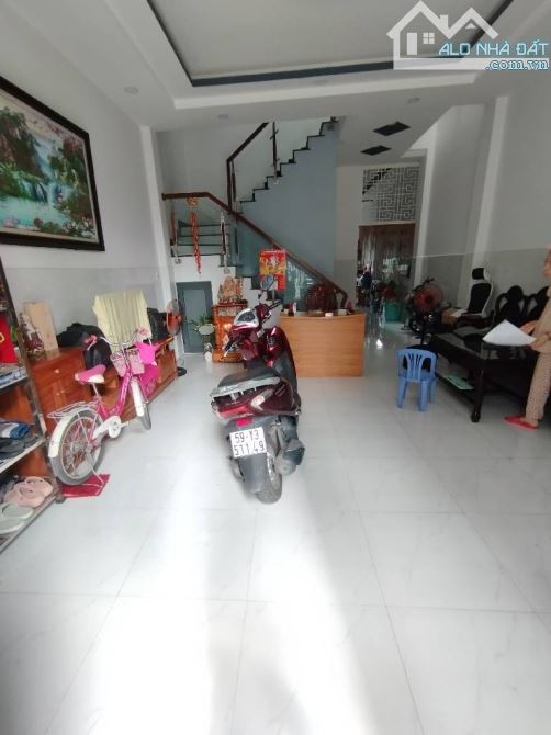 🌈Bán nhà 3 tầng khu đồng bộ ngang 5m ngay chơ Thạnh Xuân Quận 12 chỉ 5,5 tỷ💰 - 1