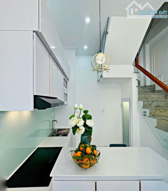 Nhà đẹp Phó Cơ Điều Q11, 3 lầu ST, DT 4x12m, cách MT 10m, gần chợ. Giá chỉ 7.6 tỷ TL - 1