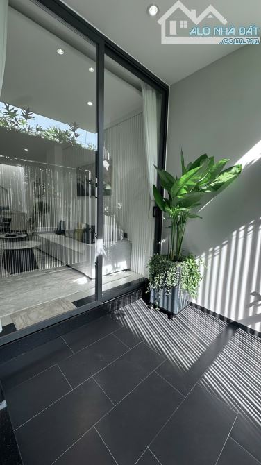 BÁN NHÀ MỚI LENG KENG HẺM MAI HẮC ĐẾ BÊN HÔNG ECOPLACE - 1