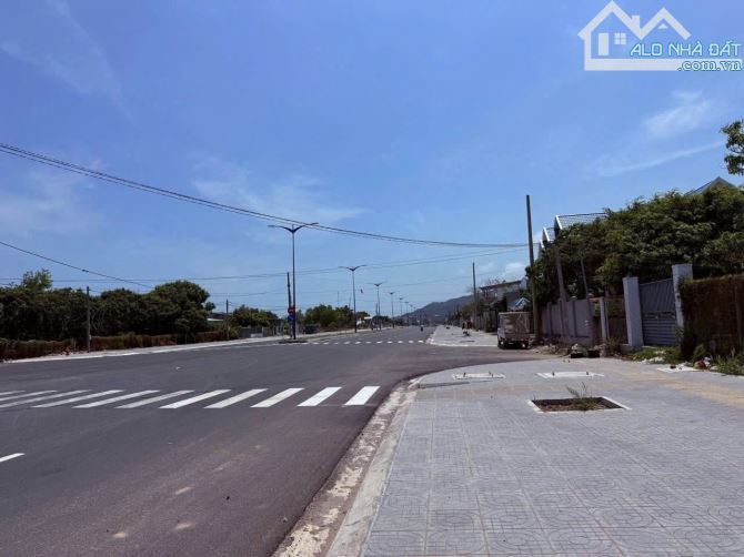 BÁN GẤP LÔ ĐẤT MẶT TIỀN ĐƯỜNG VEN BIỂN 42M ( VŨNG TÀU BÌNH CHÂU) - THỊ TRẤN PHƯỚC HẢI - ĐẤ - 1