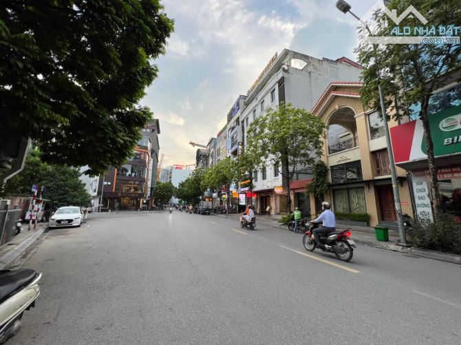 Mặt phố Vip Cầu Giấy, Trương Công Giai. 100m*8 tầng, mt 6m, 68 tỷ. Khá Hiếm, KDoanh vô đối - 1