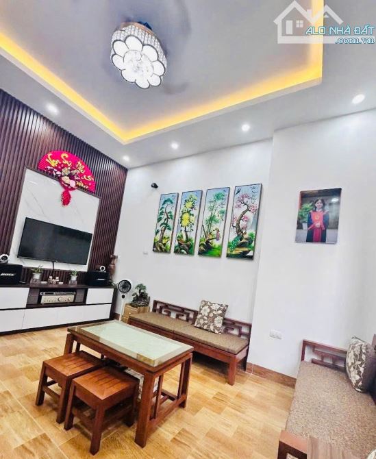 NHÀ DÂN XÂY LÊ QUANG ĐẠO-Ô TÔ SÁT NHÀ-NGÕ THÔNG CÁC NGẢ-VỊ TRÍ SIÊU ĐẸP-Ở CỰC THÍCH - 1
