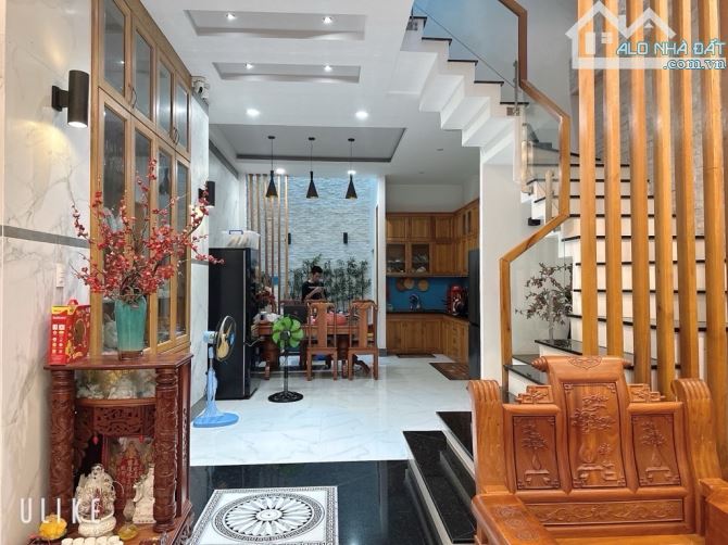 Nhà 3 TẦNG, đường TRẦN THỊ HÈ, P. Hiệp Thành, Q12, dt 70m2 (5mx15m),💰6,65Tỷ. Đường 6m - 1