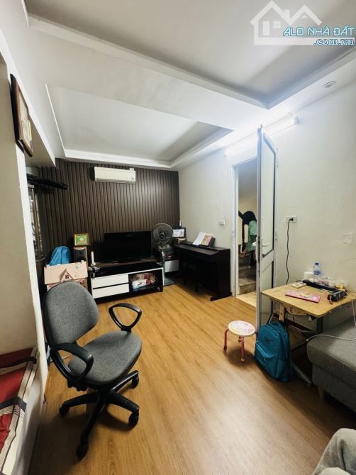 Nhà phố Khâm Thiên – Ngõ nông – Mặt tiền rộng thoáng – 30m2 – 5 tầng – 6.3 tỷ - 1