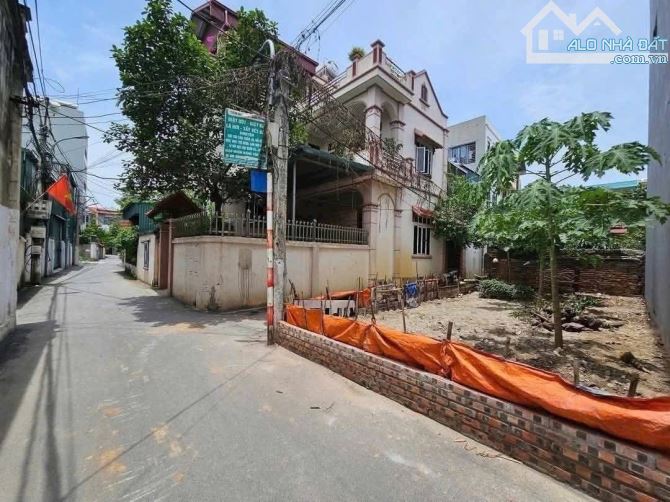 BÁN ĐẤT VIỆT HƯNG GIÁ 6.X TỶ, DT47M2, MT3.9M, Ô TÔ THÔNG, GẦN BỆNH VIỆN ĐỨC GIANG - 1