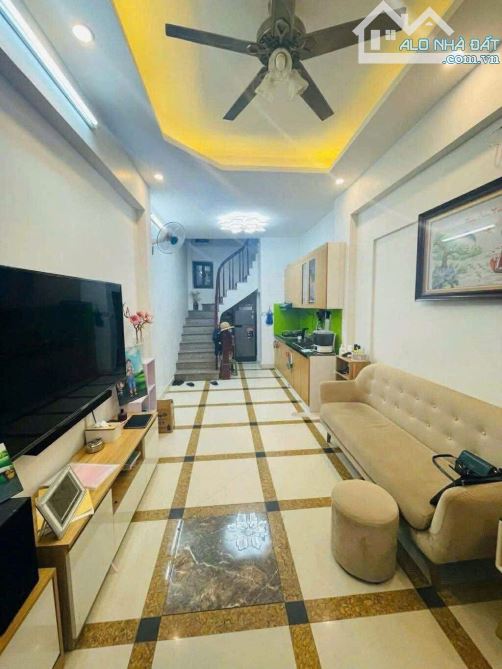 NHÀ ĐẸP ĐỘI CẤN BA ĐÌNH 9TỶ 35M 5T MT 4M NGÕ NÔNG GẦN PHỐ FFUN TIỆN ÍCH ĐẦY ĐỦ - 1