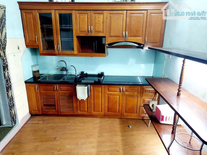 Cho thuê nhà căn góc 3 thoáng tại Ngõ 2 Ngọc Lâm, Long Biên, Hà Nội ,DT 70m2 x 3 giá 9tr5 - 1