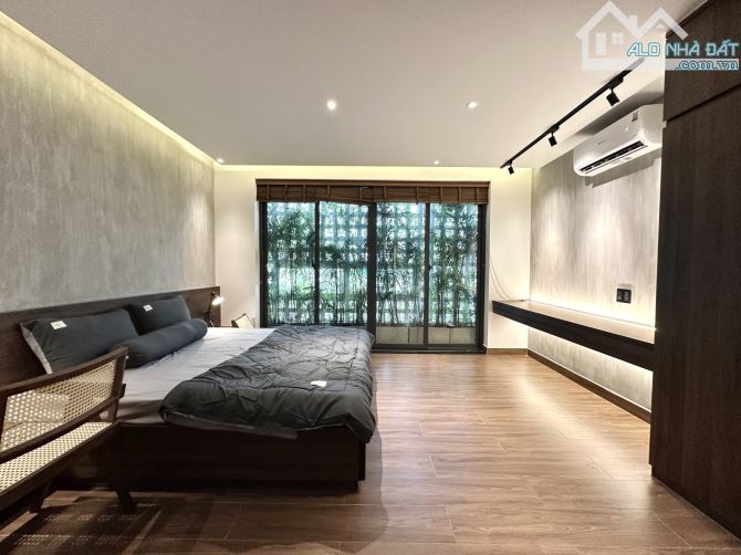 Gò Vấp - Hẻm xe tải - Nhà 6 Tầng - Thang máy - Gara oto - Hoàn công đủ - 66m2 - Mua ở liền - 12