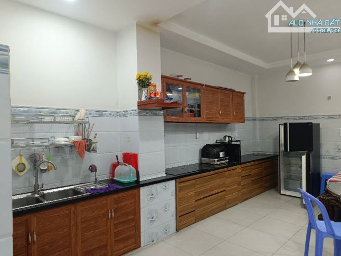 CHÍNH CHỦ bán nhà; HXH Cây Trâm(Nguyễn Văn Khối) DT70m2*3tầng; TRUNG TÂM tiện ích bao phủ - 4