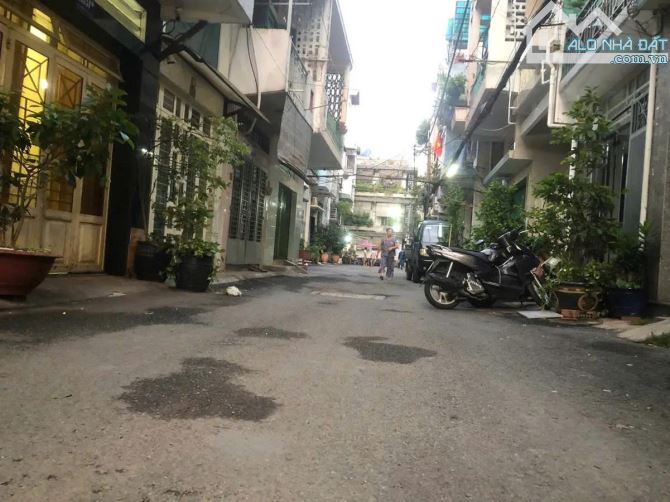 BÁN NHÀ 4 TẦNG HẺM XE HƠI –LÊ VĂN SỸ – P.12 QUẬN 3 -51.2m² (3.9 x 13,1m) - 13 TỶ TL - 2