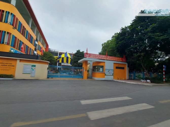 BÁN ĐẤT PHÚC ĐỒNG GIÁ 7.X TỶ, 63M2, MT4.5M, Ô TÔ THÔNG TRƯỜNG HỌC, ĐÔNG NAM, SIÊU ĐẸP - 2