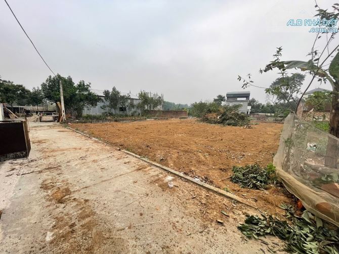 Hàng f0 136,2m thôn Mục Uyên 2 sát đất đấu giá, đất dịch vụ giá chỉ 31 tr/m2 - 2