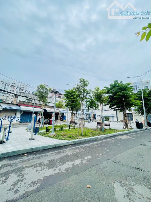 BÁN NHÀ NÁT TIỆN XÂY MỚI HẺM XE HƠI THÔNG ÂU CƠ 100M2 NỞ HẬU KO QH CHỈ 8.X TỶ - 2