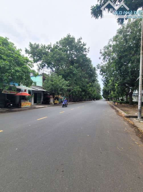 8,4Tỷ TL🔥Bán đất 200m2 Mặt Tiền đường số 21_KDC Sóng Thần, p.Dĩ An, Tp.Dĩ An - 2